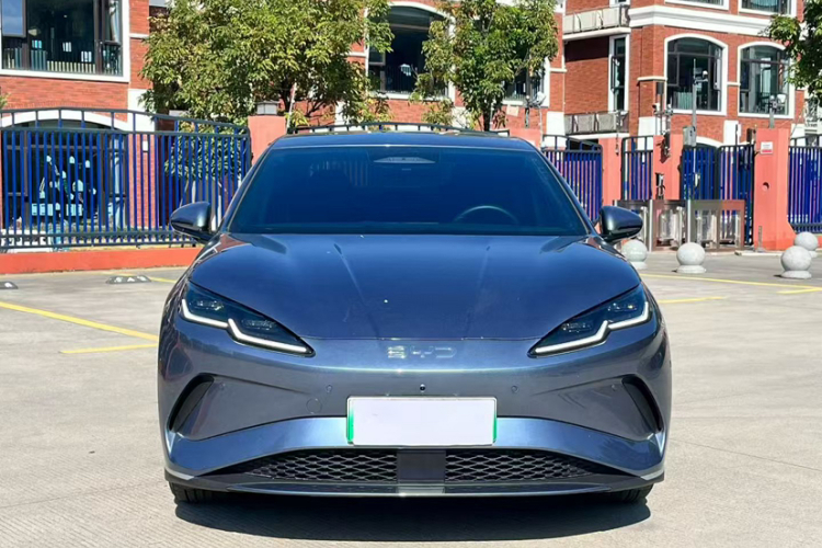 比亚迪 海豹06新能源 2025款 EV 470KM尊荣型车身外观6001