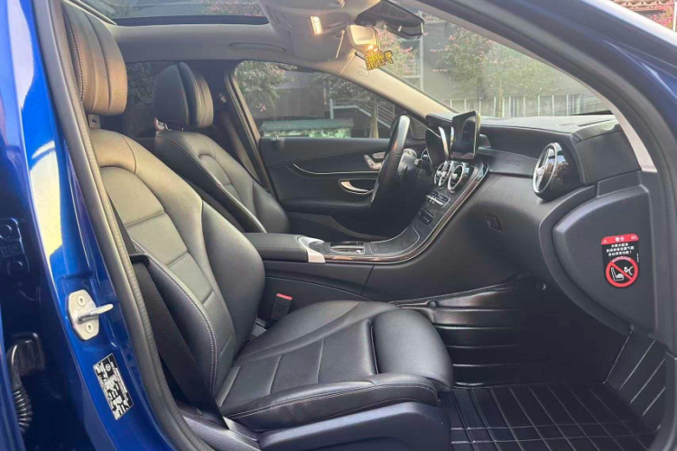 奔驰C级 2019款 C 260 L 运动版车身外观6010