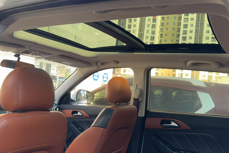 北京汽车 绅宝X35 2016款 1.5L 自动豪华版中控内饰7008