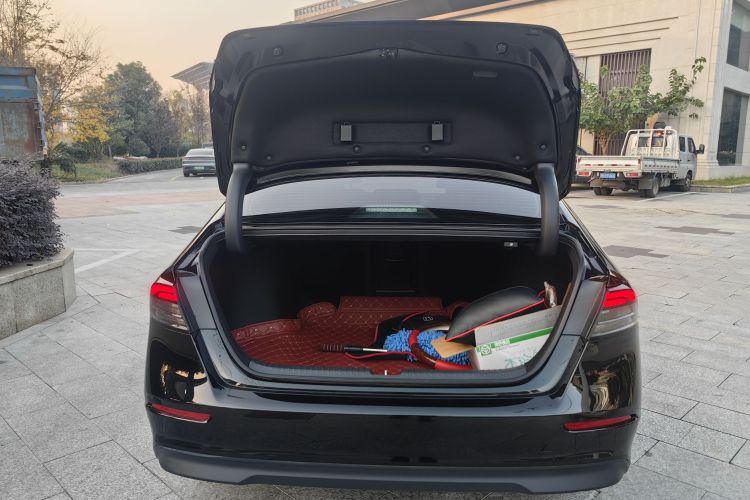 本田 雅阁 2024款 260TURBO 豪华版车身外观6010