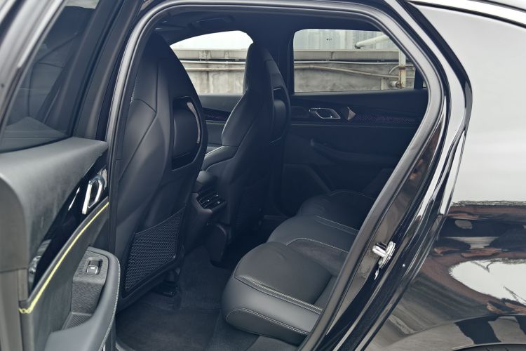 领克03 2023款 2.0TD DCT劲Pro中控内饰7002