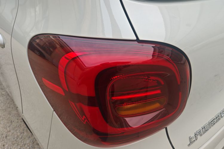 五菱汽车 宏光MINIEV 2025款 四门版 进阶款车身外观6006