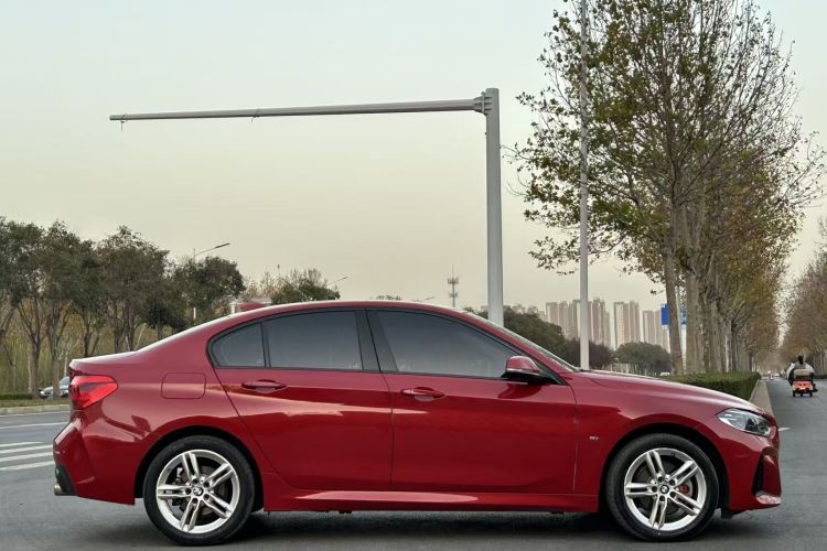 宝马1系 2020款 120i M运动套装车身外观6003