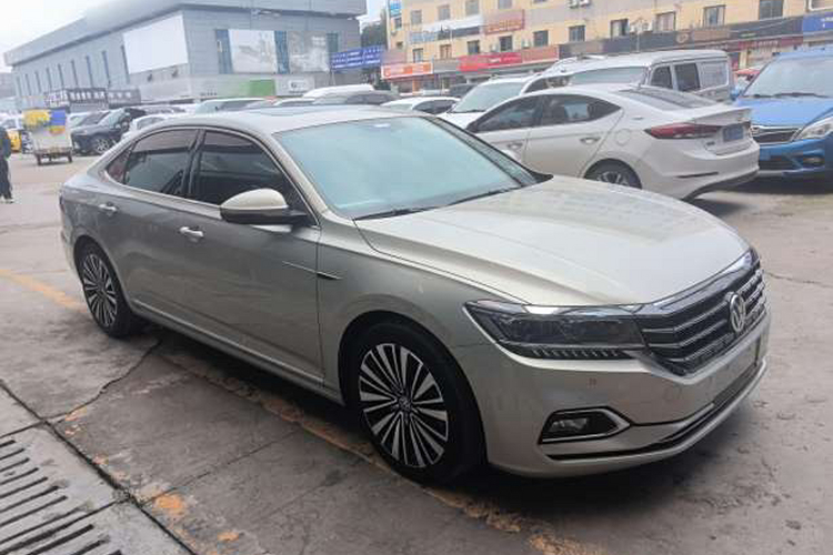 大众 帕萨特 2019款 330TSI 豪华版 国VI车身外观6002