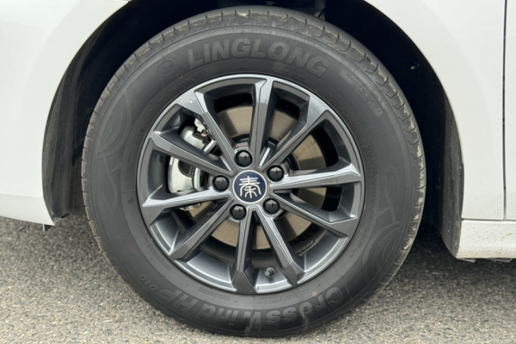 比亚迪 秦PLUS 2023款 EV 510KM 出行版车身外观6011