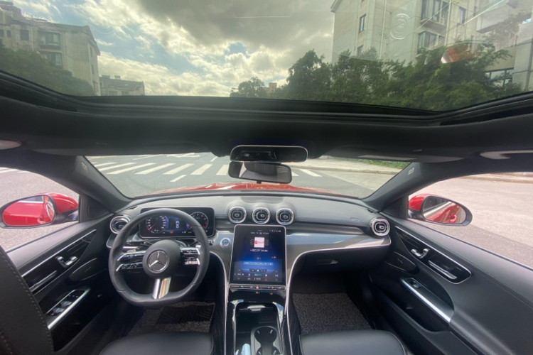 奔驰C级 2022款 改款 C 260 L 运动版中控内饰7004
