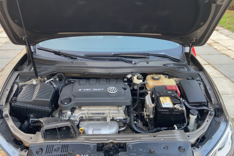 别克 英朗 2016款 15N 自动精英型局部细节24