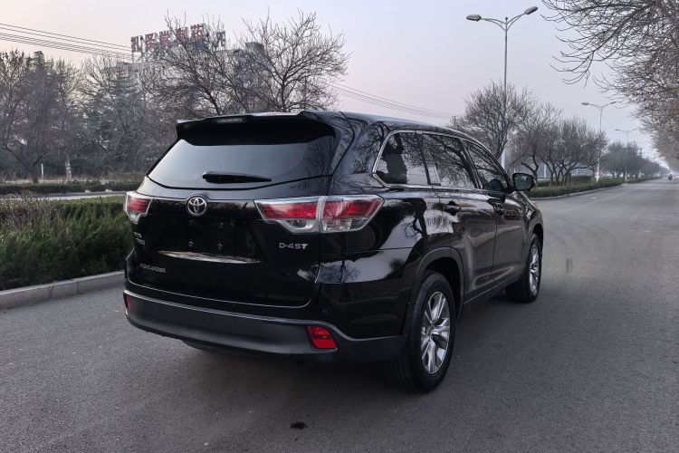 丰田 汉兰达 2015款 2.0T 两驱精英版 7座车身外观6008