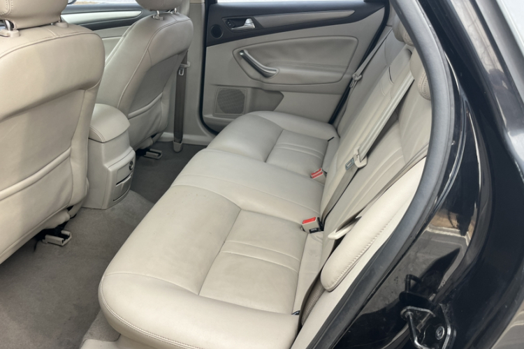 福特 蒙迪欧-致胜 2011款 2.3L 时尚型中控内饰7005