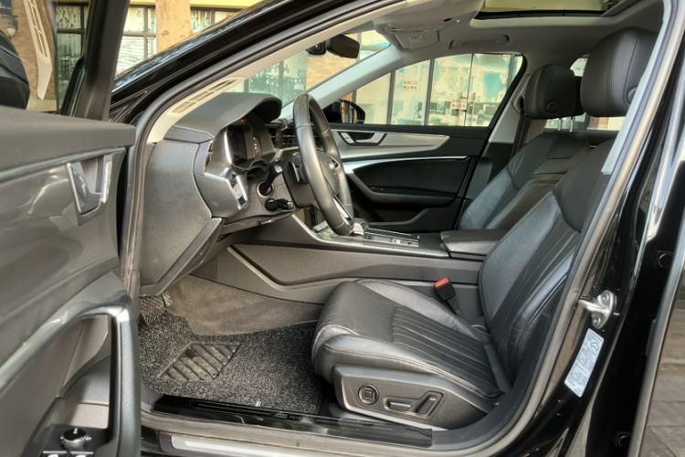 奥迪A6L 2019款 40 TFSI 豪华致雅型车身外观6005