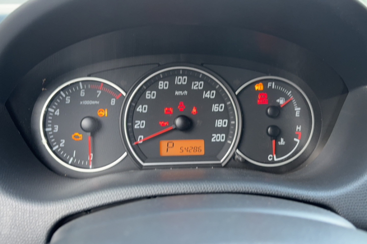 铃木 雨燕 2016款 1.5L 自动时尚型酷玩版中控内饰15