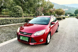 福特 福克斯 2012款 两厢 1.6L 自动风尚型