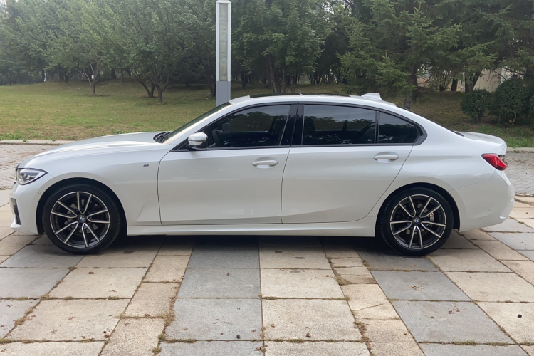 宝马3系 2021款 改款二 325Li M运动套装车身外观6013