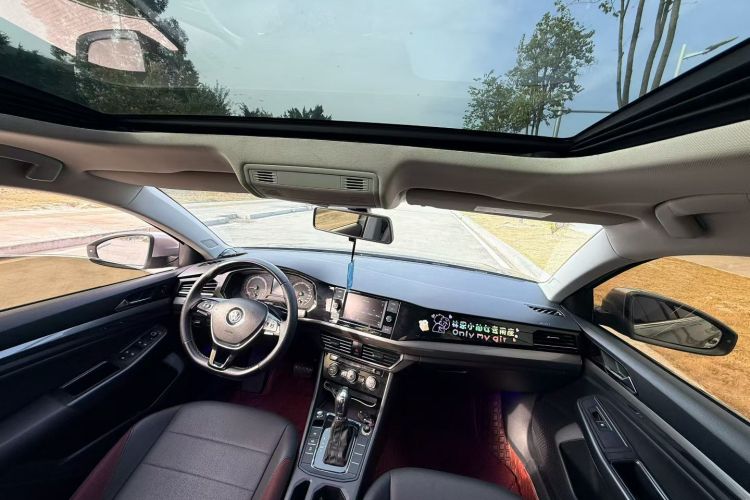 大众 宝来 2019款 改款 1.5L 自动精英型 国V中控内饰7002