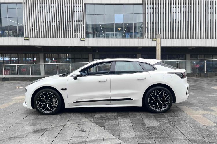 极氪001 2025款 WE版 100kWh 后驱车身外观6007