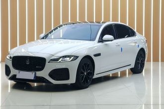 捷豹XFL 2021款 XFL 2.0T P250 四驱曜黑运动版