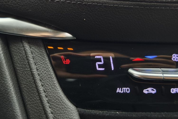 凯迪拉克XT5 2018款 25T 豪华型局部细节9005