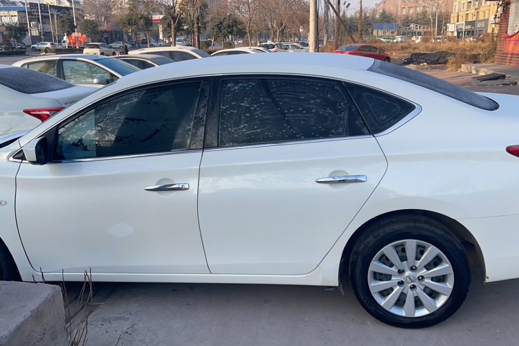 日产 轩逸 2022款 经典 1.6XE CVT舒适版车身外观6002