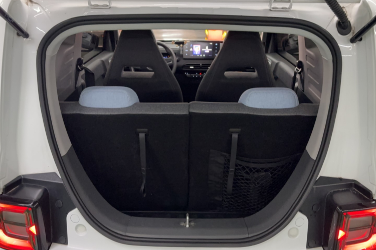 吉利银河 2023款 熊猫mini 200km 耐力熊中控内饰7004