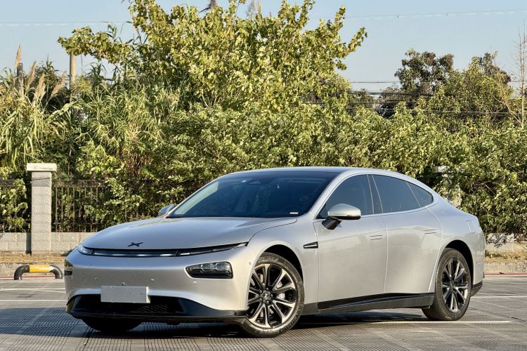 小鹏P7 2022款 480N+车身外观6003