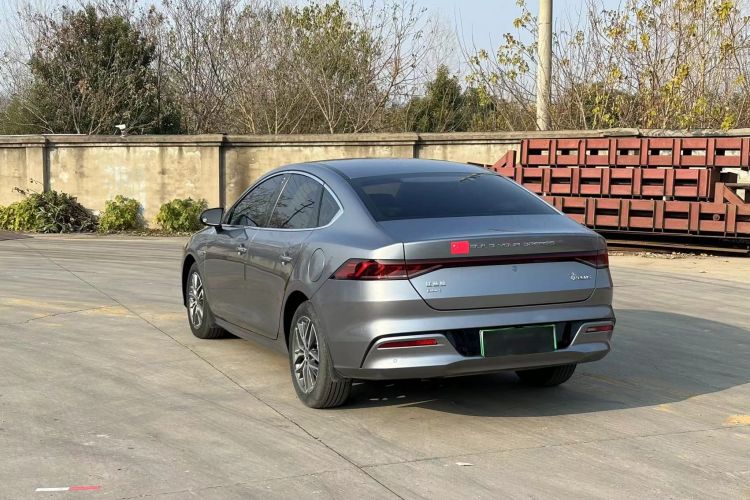 比亚迪 秦PLUS 2021款 DM-i 55KM 旗舰型车身外观6004