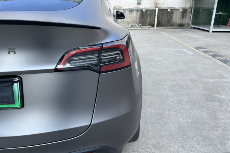 特斯拉 Model Y 2021款 Performance高性能全轮驱动版车身外观6012