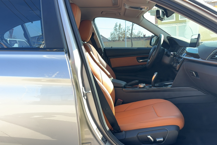 宝马3系 2016款 320Li 进取型局部细节41