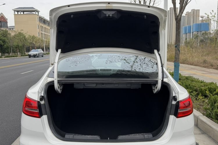 福特 福睿斯 2019款 改款 1.5L 自动悦享型 国VI局部细节23