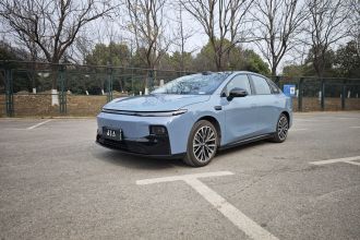 零跑汽车 零跑B01 2025款 550激光雷达版