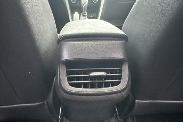 别克 英朗 2021款 改款 1.3T 自动轻混动精英型中控内饰7008