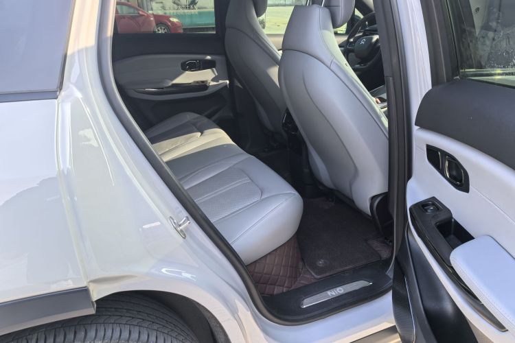 蔚来ES6 2020款 610KM 签名版中控内饰7009