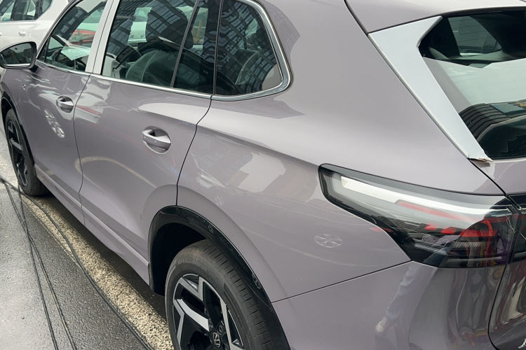 大众 途观L 2024款 PRO 330TSI 两驱R-Line智领版车身外观6005