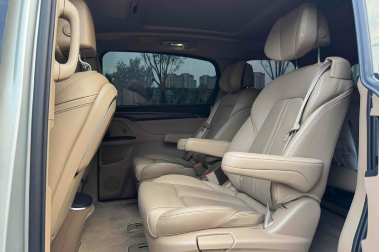 别克GL8 2021款 ES陆尊 653T 尊享型中控内饰7001