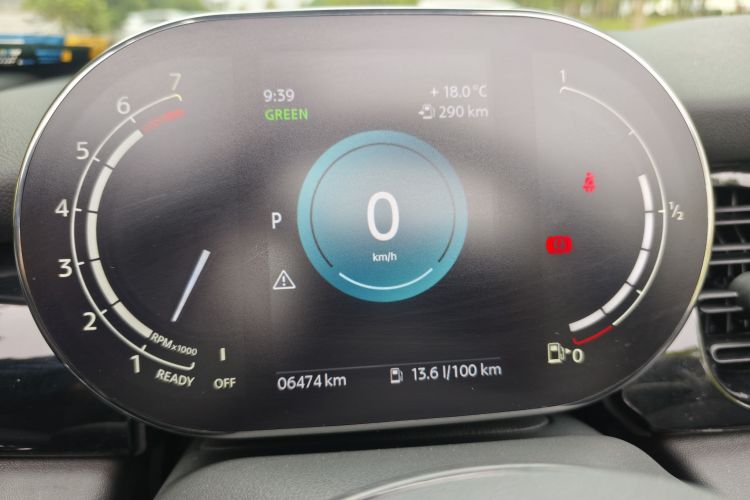 MINI 2023款 2.0T COOPER S CABRIO 艺术家中控内饰7008