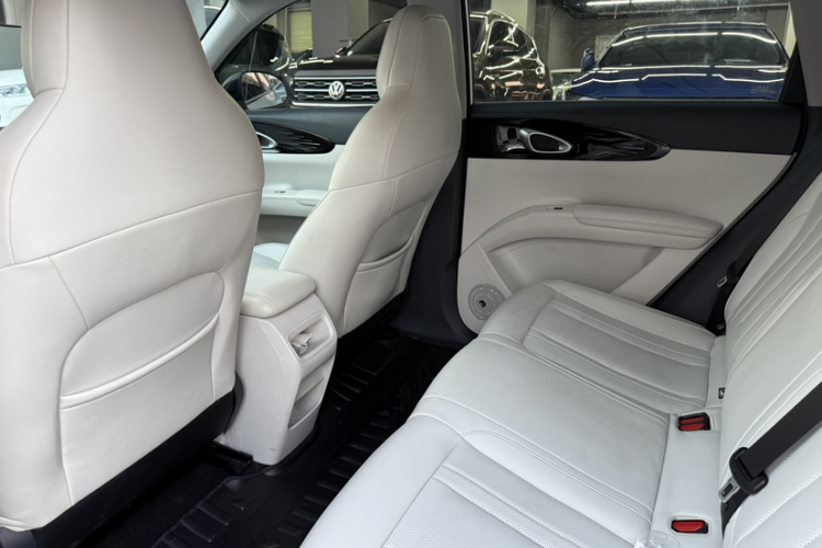 吉利银河 星愿 2025款 310km 青春版中控内饰7004