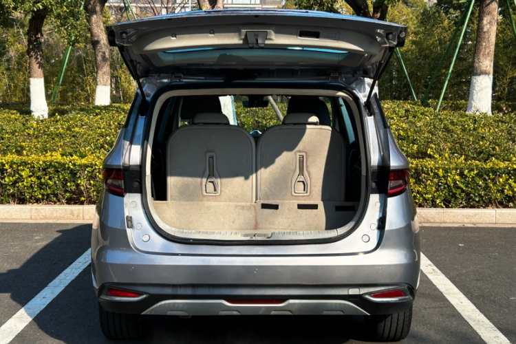 吉利汽车 嘉际 2019款 1.8TD 自动悦享型局部细节23