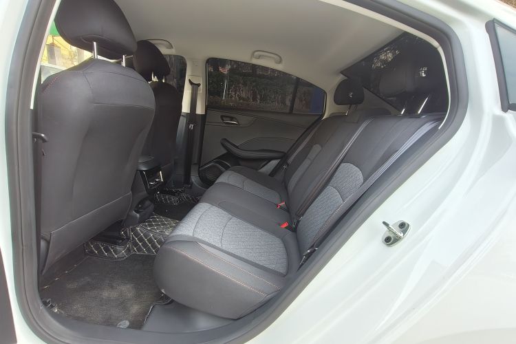 荣威i5 2023款 1.5L 手动舒享版中控内饰7001