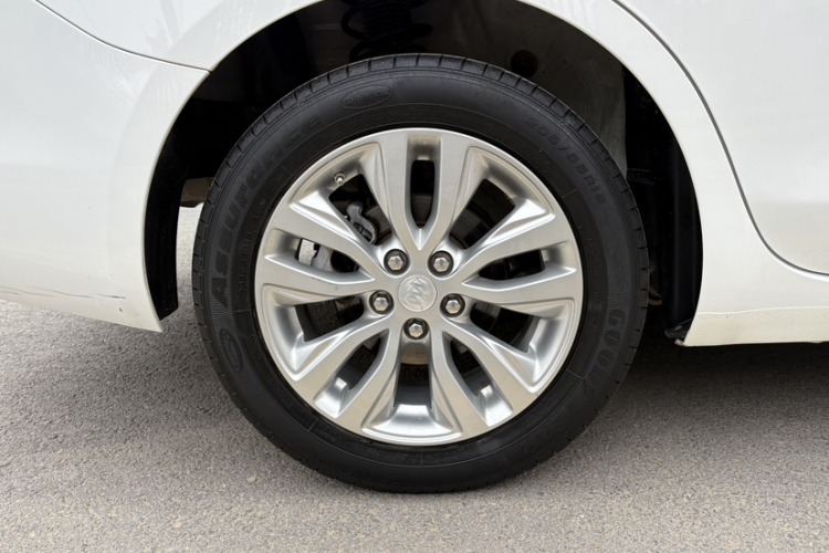 别克 英朗 2018款 15T 双离合精英型 国V车身外观6005