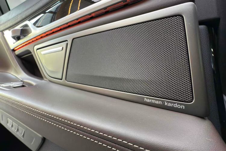 宝马7系 2021款 730Li 豪华套装中控内饰7005