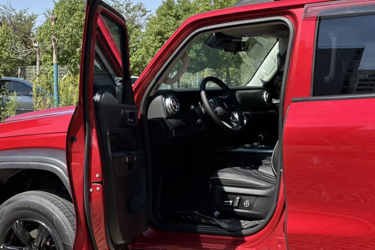 坦克300 2021款 越野版 2.0T 挑战者中控内饰7005