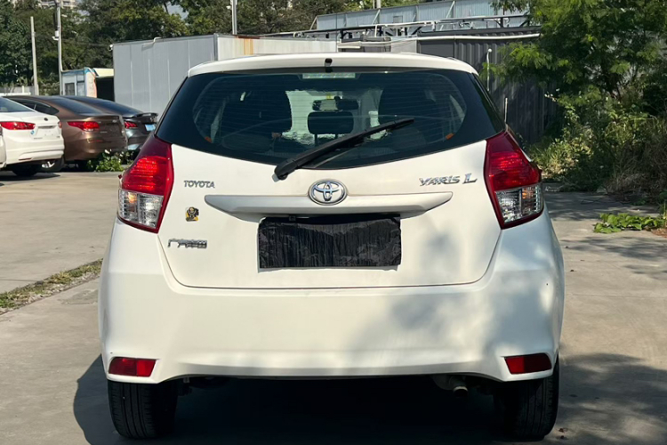 丰田 YARiS L 致炫 2014款 1.5G 自动炫动版车身外观6008