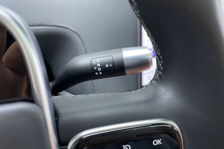 理想汽车 理想L9 2022款 Max局部细节18