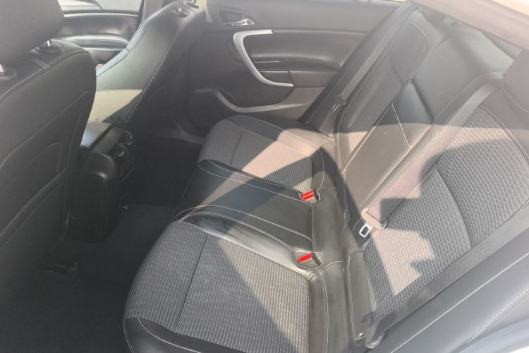 别克 君威 2015款 1.6T 领先技术型中控内饰7004