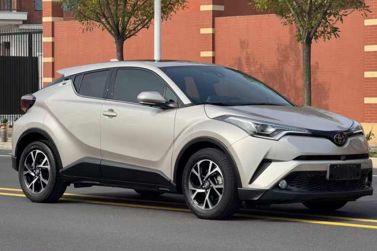 丰田C-HR 2020款 2.0L 豪华版车身外观6004