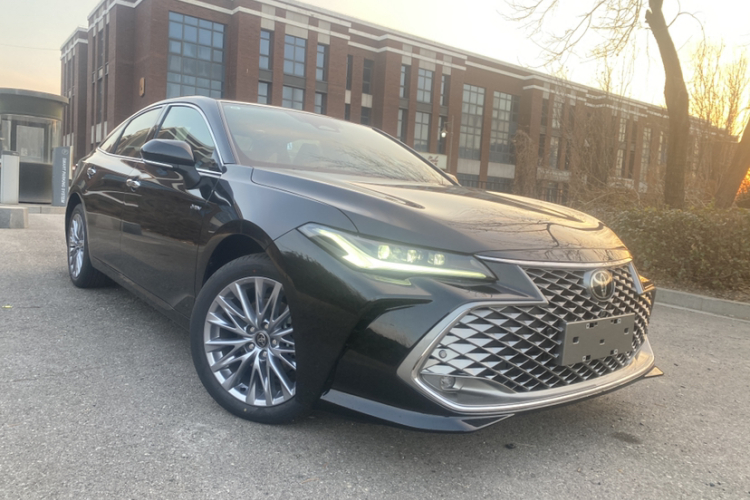 丰田 亚洲龙 2024款 双擎 2.5L XLE尊贵版车身外观6002