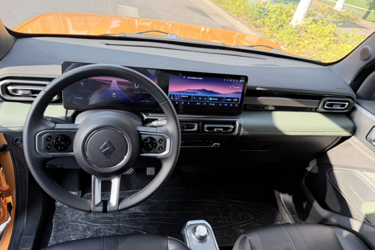 宝骏悦也 2023款 旗舰版中控内饰7004