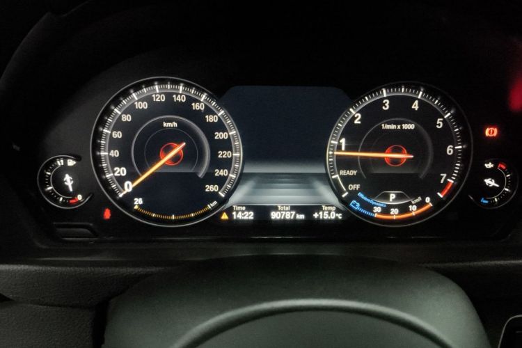 宝马3系GT 2019款 320i M运动型中控内饰15