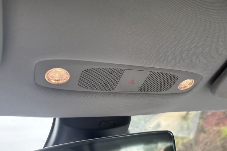 特斯拉 Model 3 2021款 标准续航后驱升级版 3D6中控内饰7006