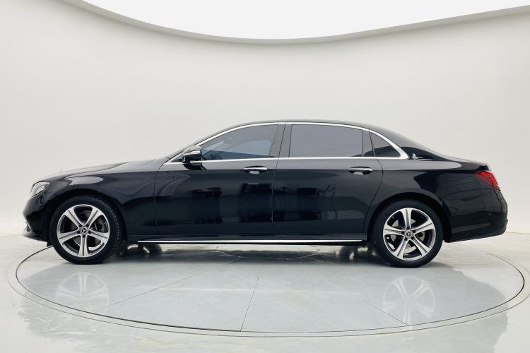 奔驰E级 2019款 E 260 L 运动型车身外观6003