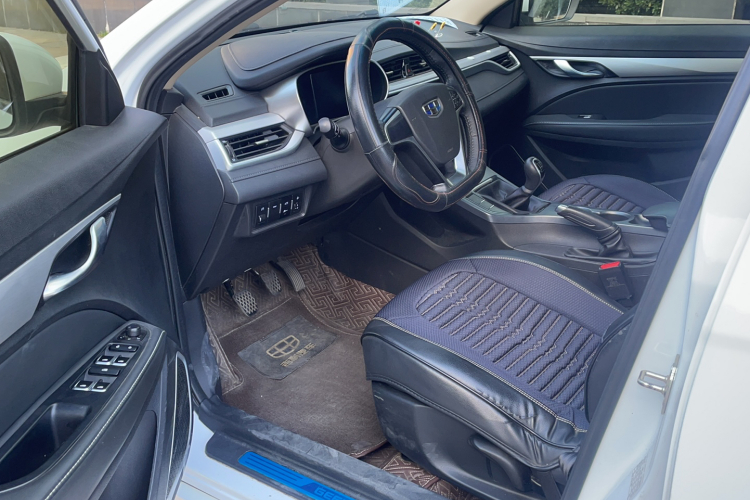 吉利汽车 帝豪 2018款 1.5L 手动向上互联版局部细节19